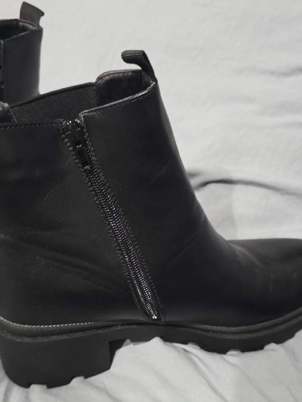 Pierre Dumas Black Chunky Chelsea Platform Booties - Picture 4 of 6
